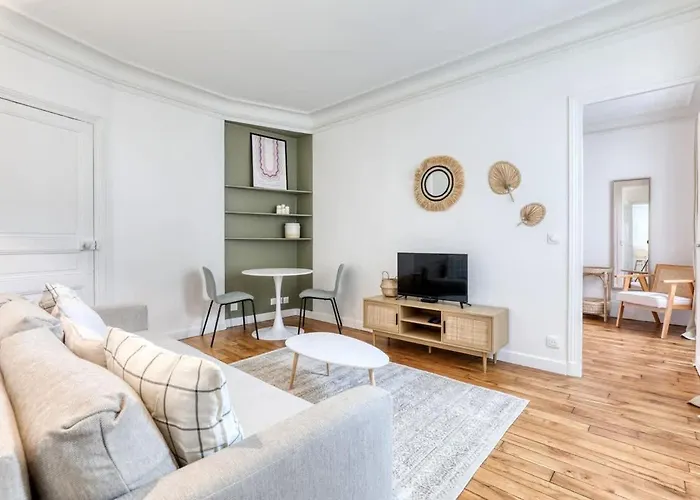 Furtive - Anvers Apartment *
